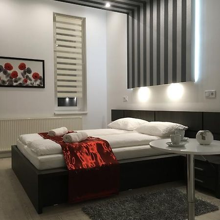 Gutenberg Apartments Szeged Esterno foto